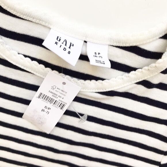 Gapkids NWT navy stripe short sleeve shirt S(6-7Y) - Picture 3 of 4